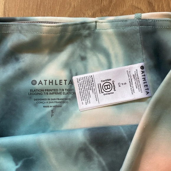 Athleta Women’s size Small ElationPrint 7/8 - Picture 5 of 7